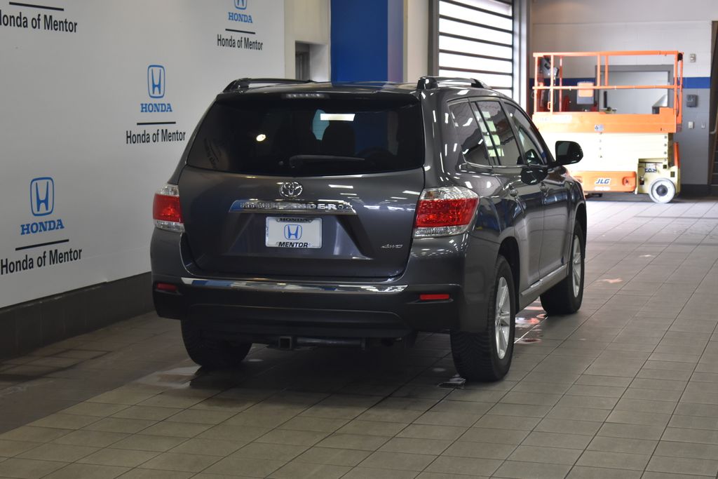2013 Toyota Highlander Plus 5