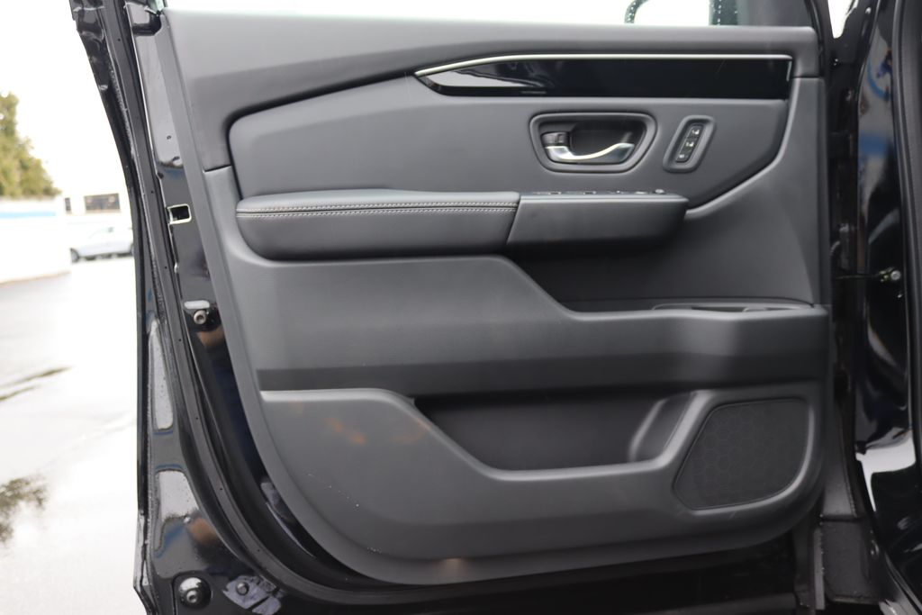 Thumbnail: 2025 Honda Pilot - 31