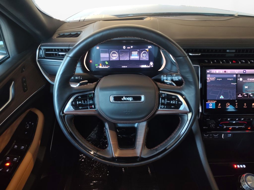 Used Car 2023 Jeep Grand Cherokee  Summit For Sale Under $40,000 In Austin, Texas