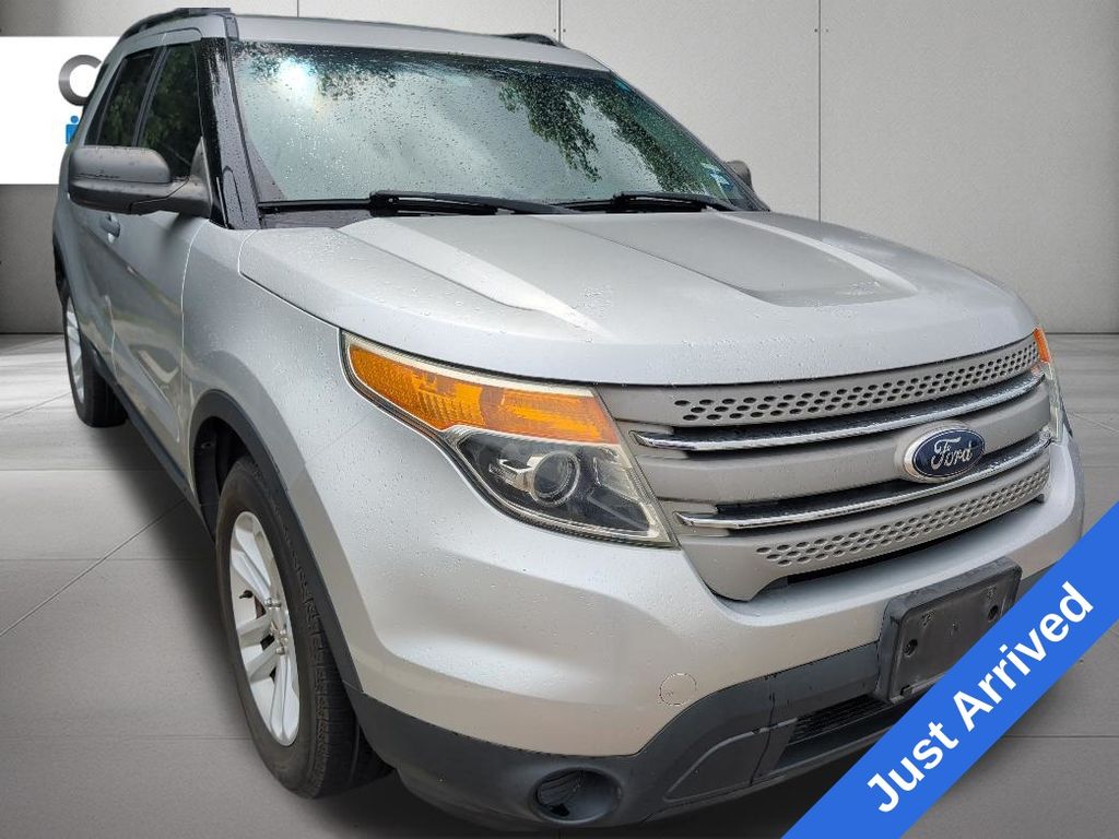 2015 Ford Explorer Base Silver at Durrett Motor Company