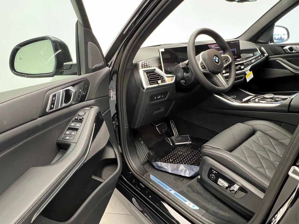 Thumbnail: 2026 BMW X5 - 22