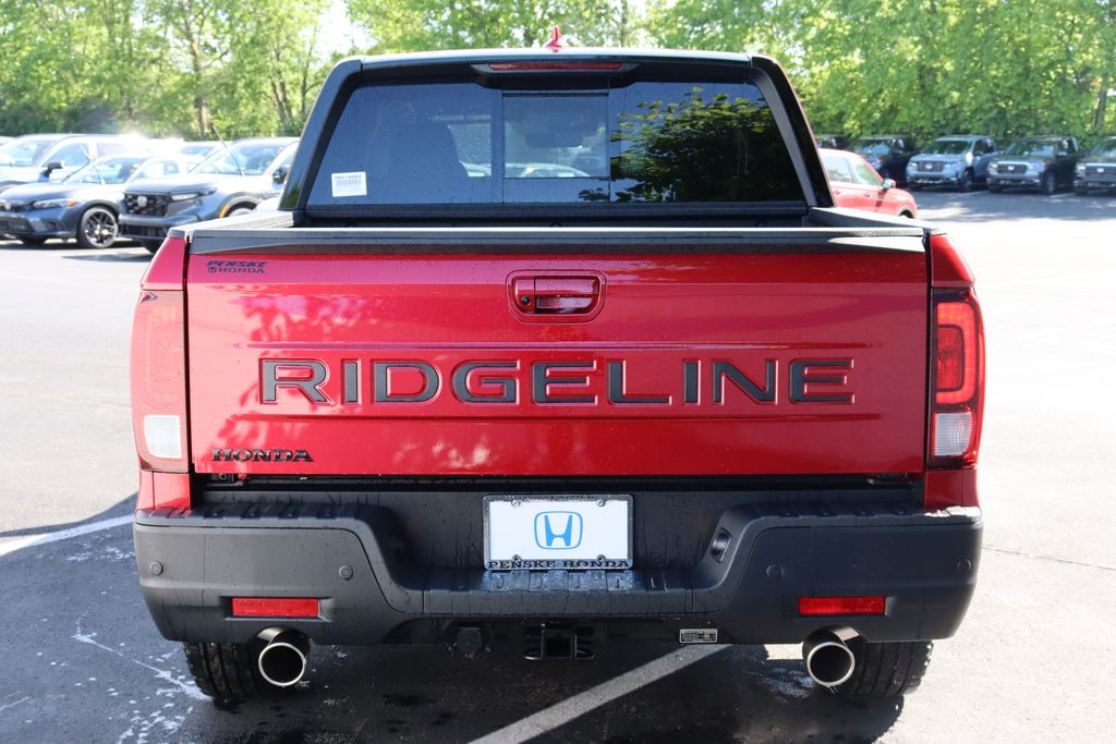 2025 Honda Ridgeline Black Edition 4
