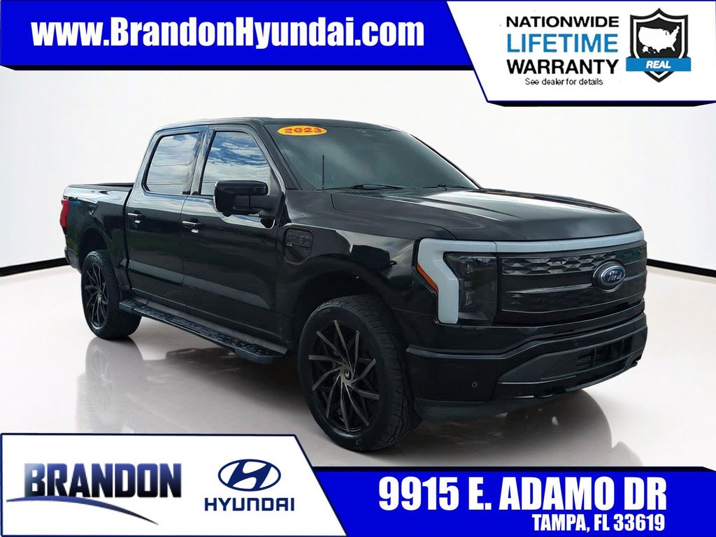 2023 Ford F-150 Lightning Platinum SuperCrew AWD