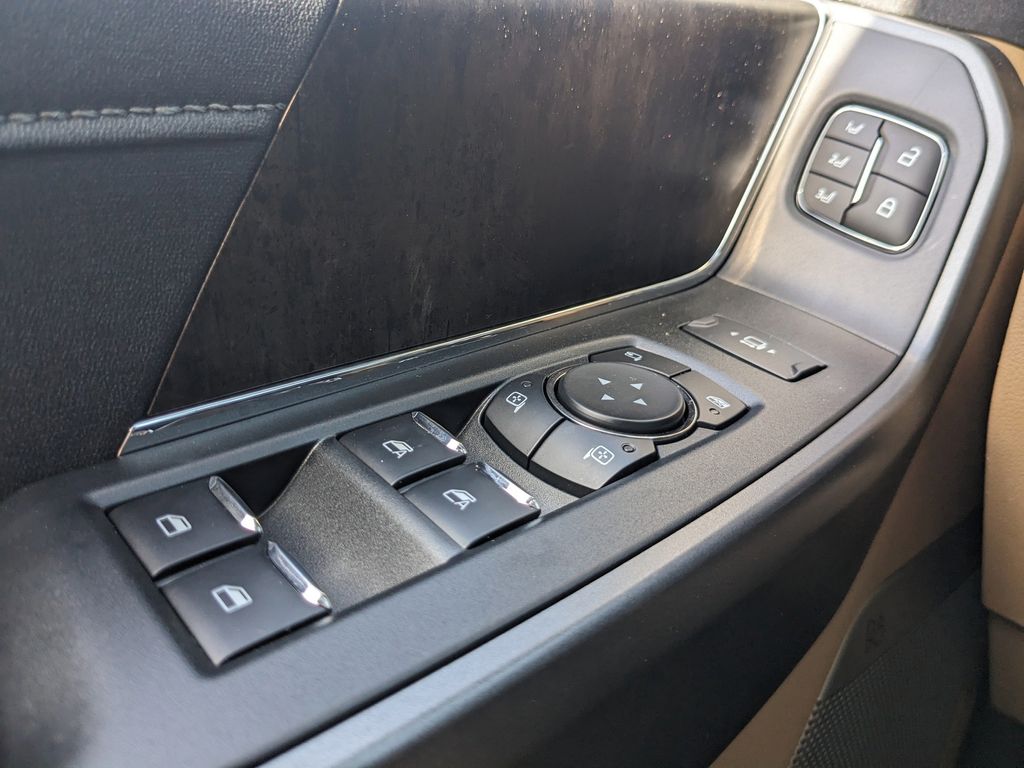 2025 Ford F-250 Super Duty Lariat