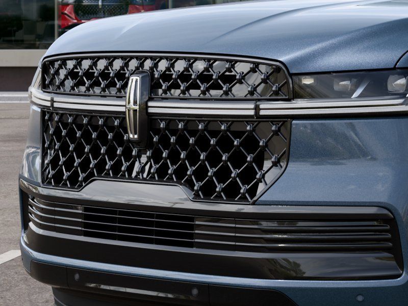 Thumbnail: 2027 Lincoln Navigator - 17