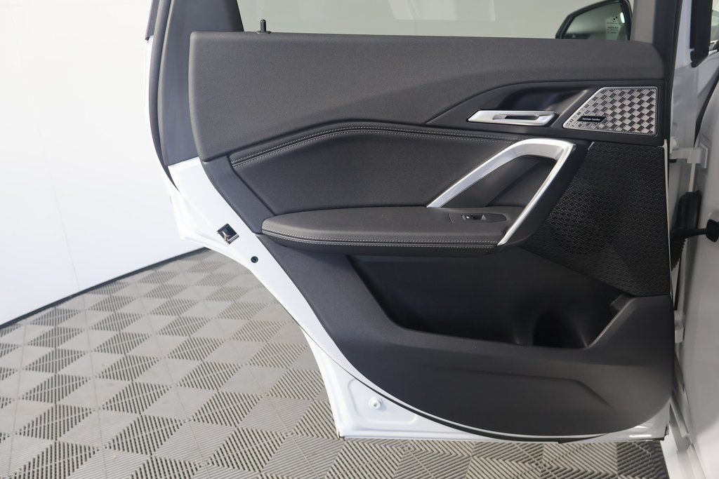 Thumbnail: 2023 BMW X1 - 13