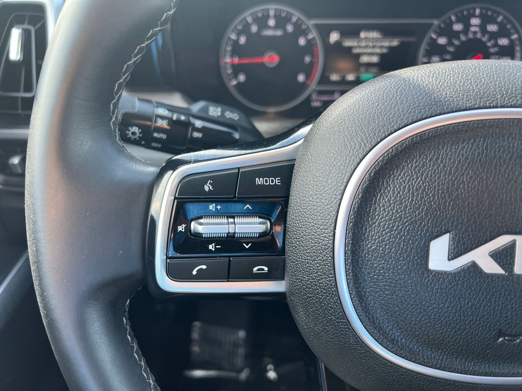 Thumbnail: 2022 Kia Sorento - 21