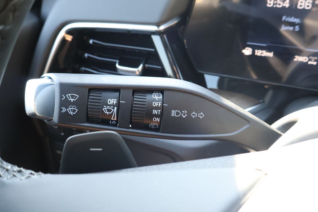 Thumbnail: 2026 Chevrolet Tahoe - 28