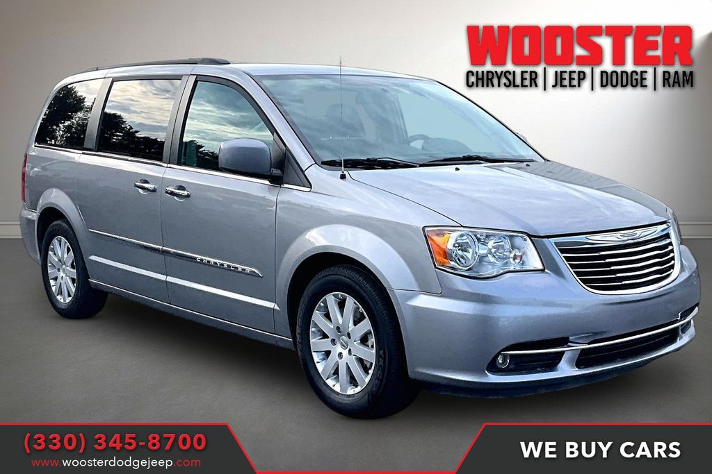 Billet Silver Metallic Clearcoat 2016 Chrysler Town & Country Minivan Front-Wheel Drive 6-Speed Automatic