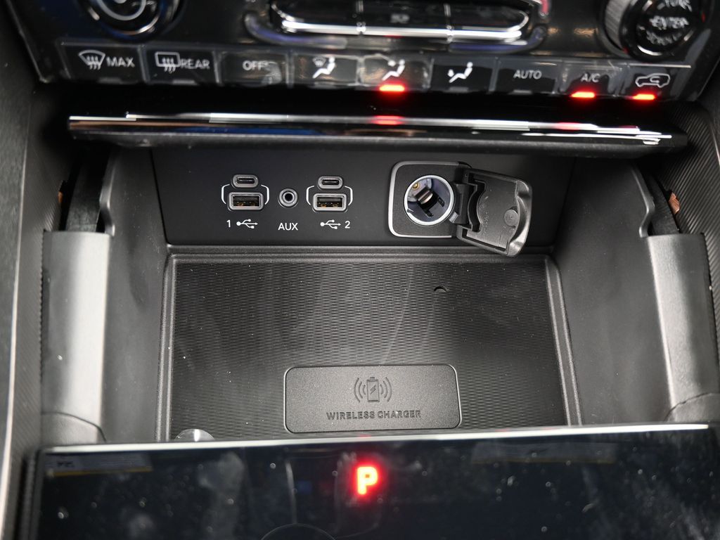 New 2026 Bright White Clearcoat Jeep Laredo image 21