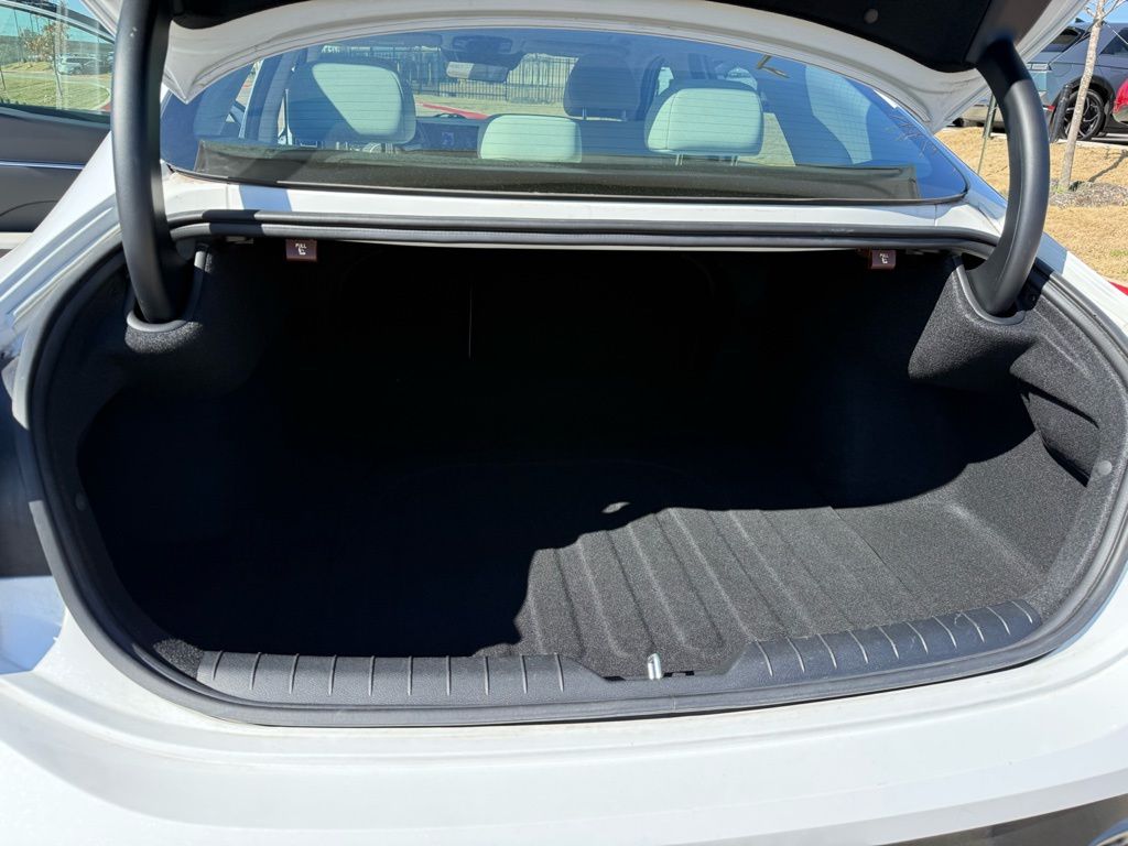 Thumbnail: 2024 Hyundai Sonata - 25