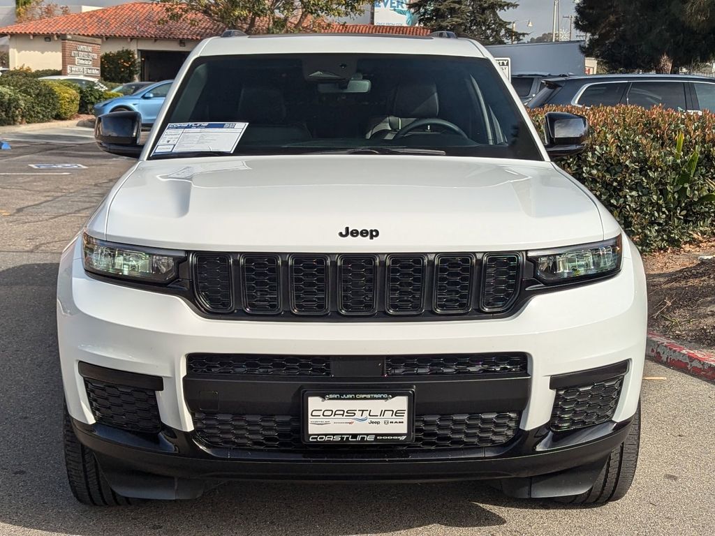 2023 Jeep Grand Cherokee L Altitude 2