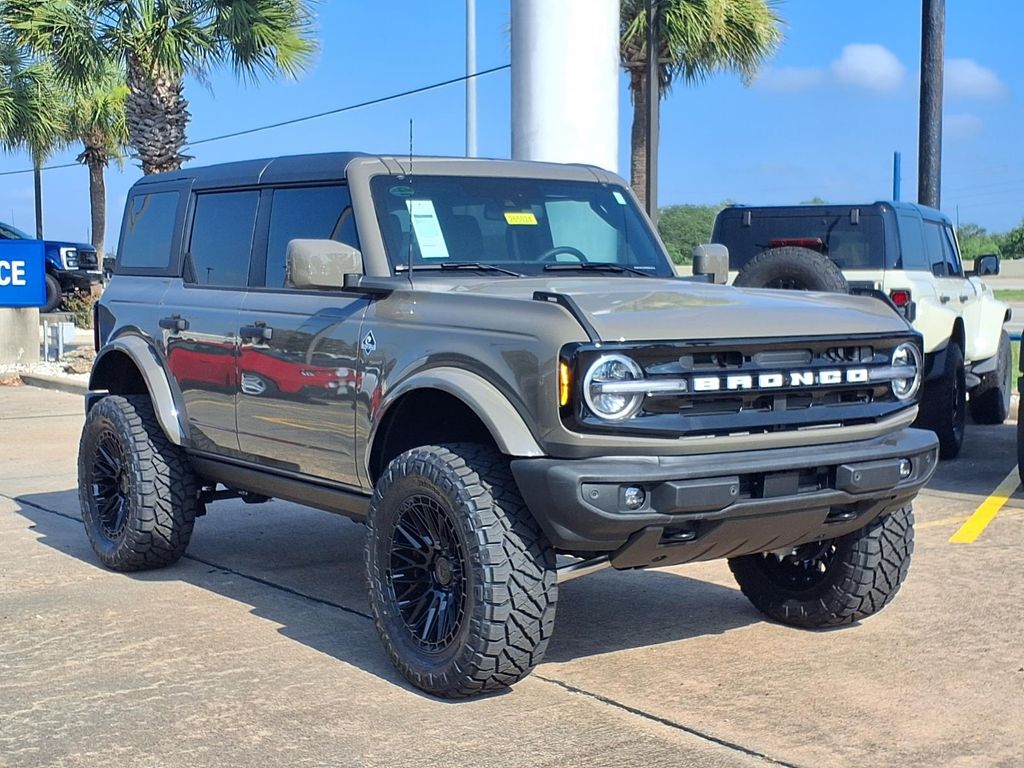2026 Ford Bronco Outer Banks - 6