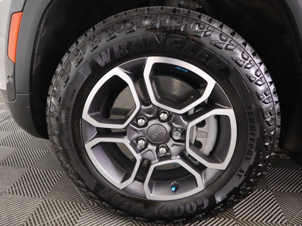 Thumbnail: 2022 Jeep Grand Cherokee - 31