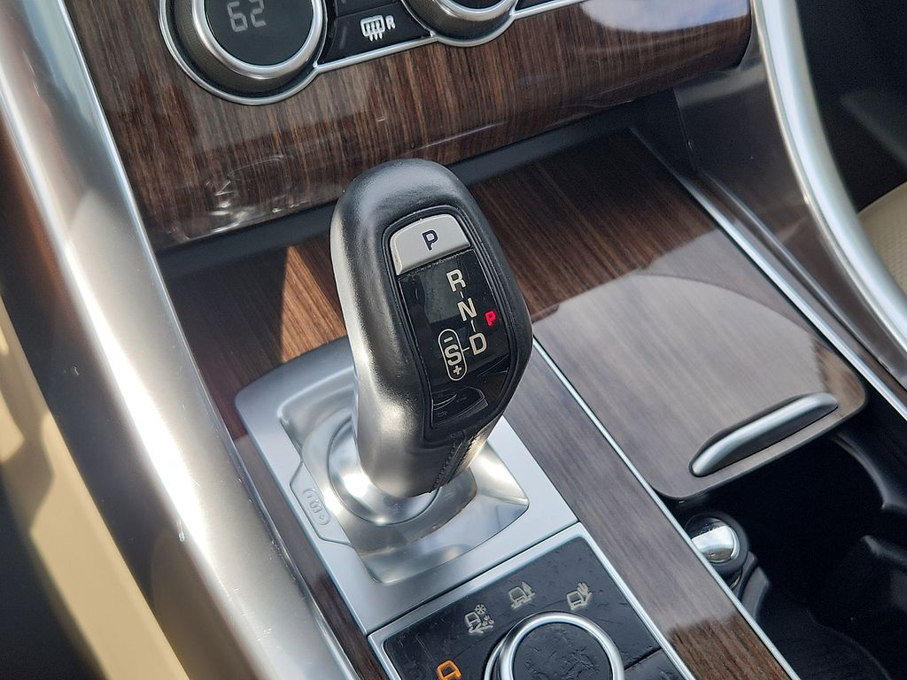 Thumbnail: 2015 Land Rover Range Rover Sport - 15