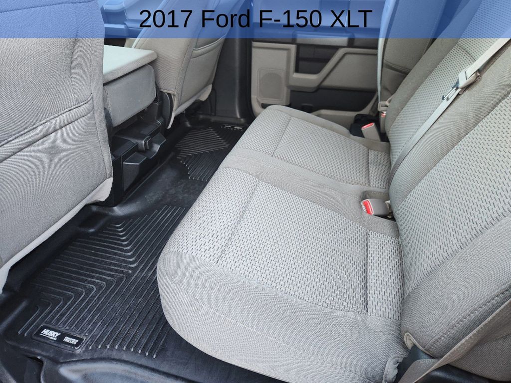 2017 Ford F-150 XLT 28