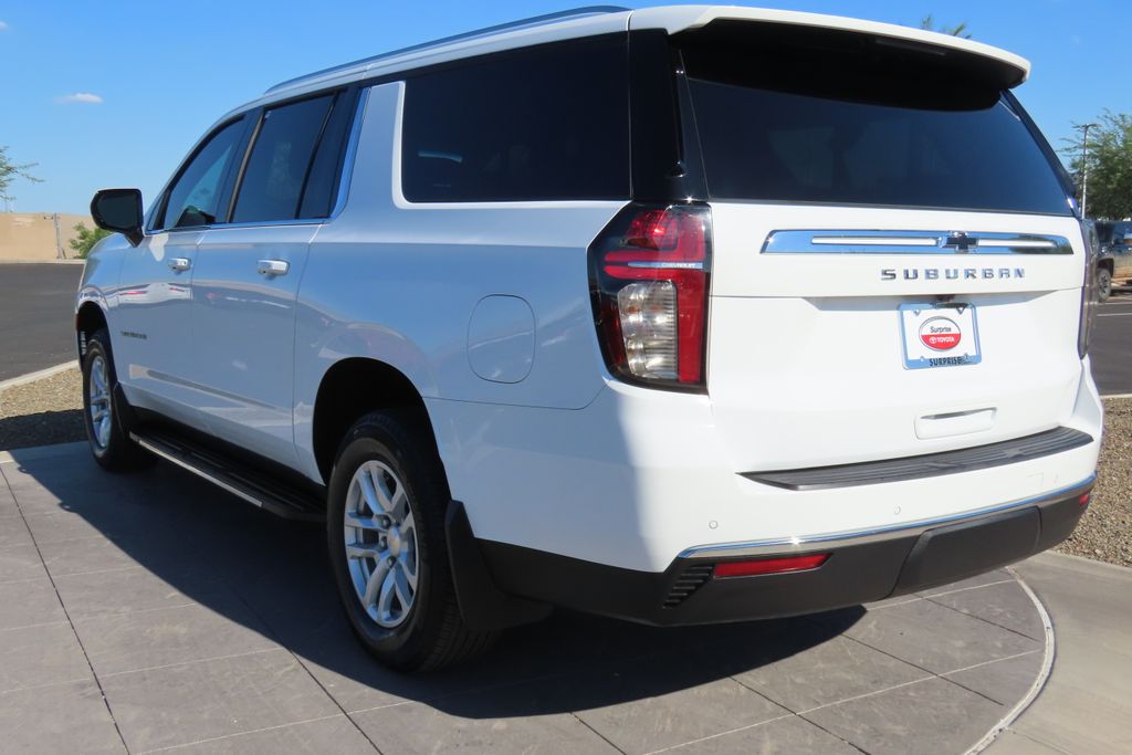 Thumbnail: 2023 Chevrolet Suburban - 7