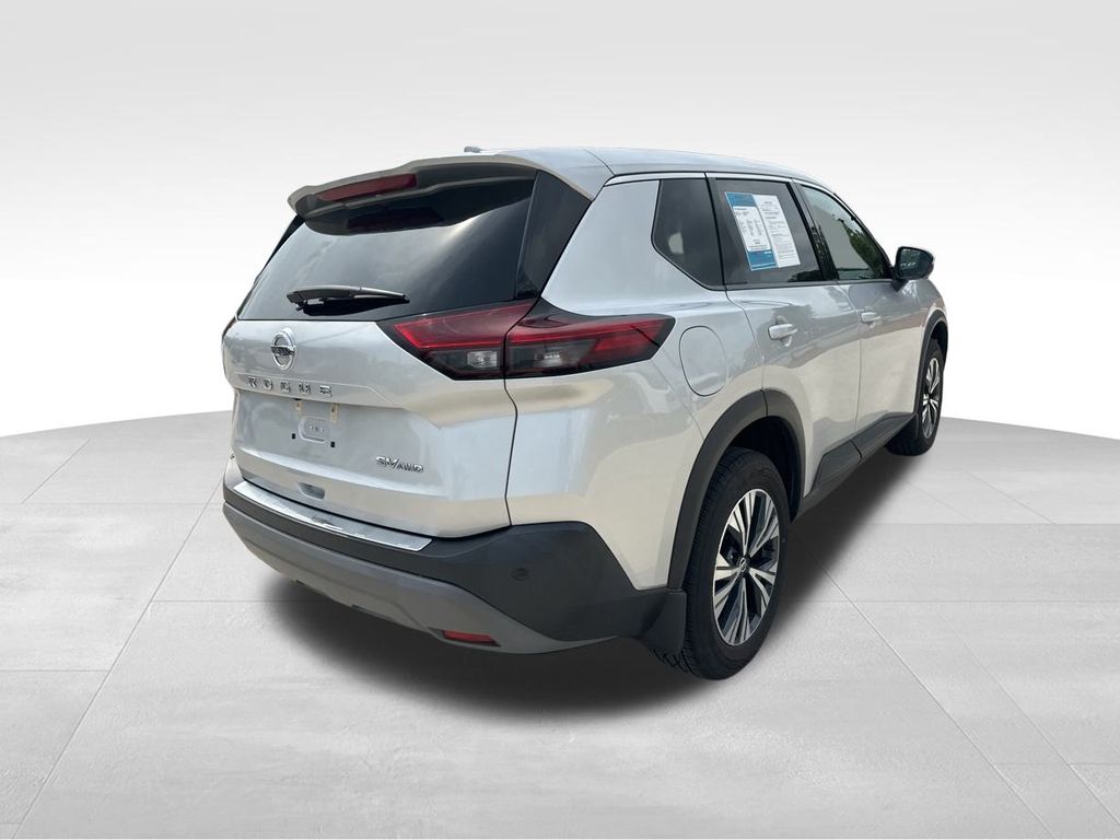 2021 Brilliant Silver Metallic Nissan Rogue SV AWD SUV