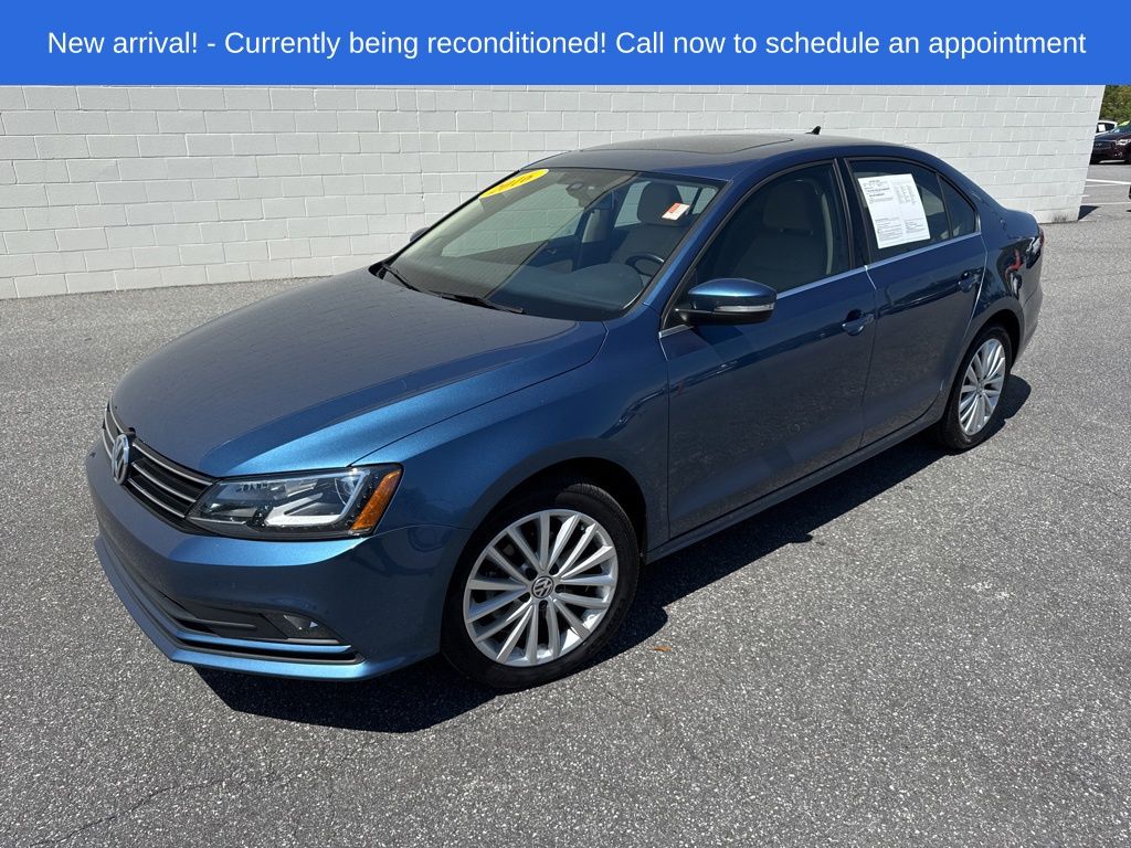 Blue 2016 Volkswagen Jetta 1.8T SEL FWD Sedan Front-Wheel Drive 6-Speed Automatic