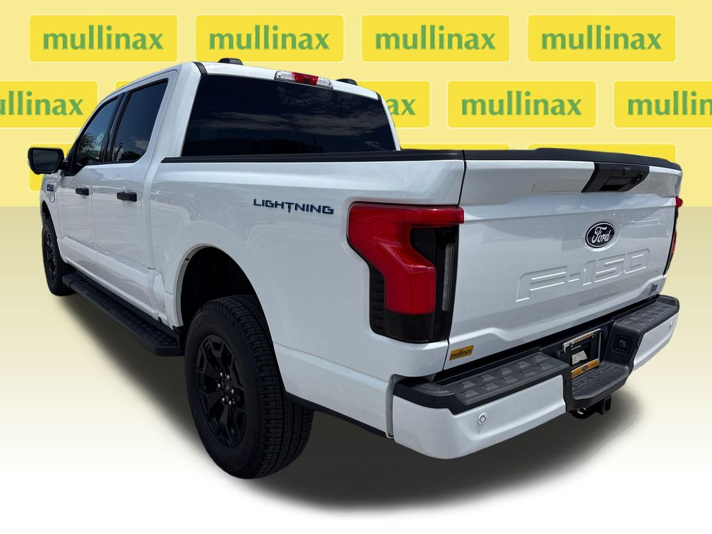 Certified Used 2025 White Ford XLT image 9