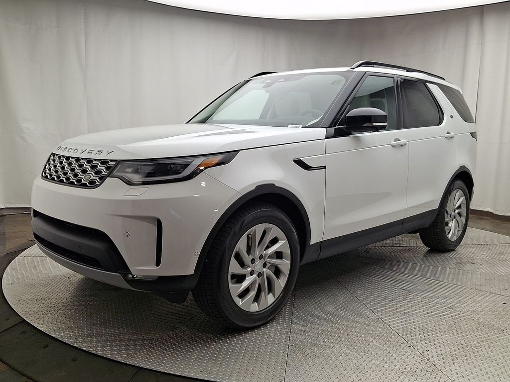 Thumbnail: 2026 Land Rover Discovery - 1