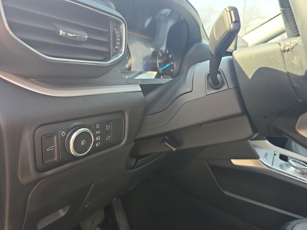 Certified Used 2024 Black Ford XLT image 21