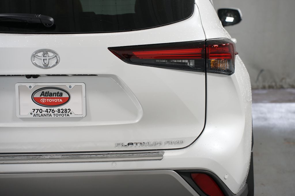 Thumbnail: 2026 Toyota Highlander - 11