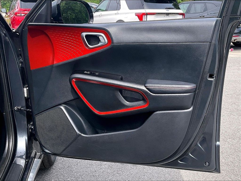 2023 Kia Soul — photo 26