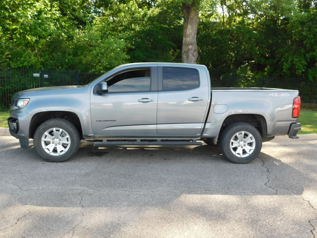 2022 Chevrolet Colorado LT 2