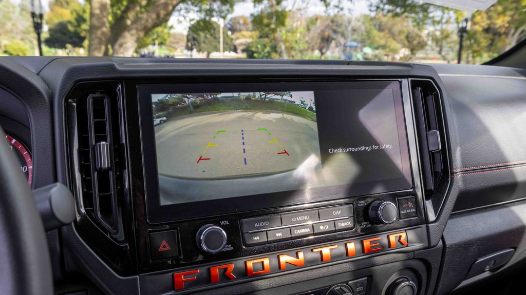 Used 2025 Nissan Frontier PRO-4X 4D Crew Cab