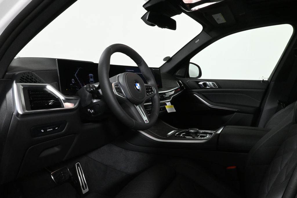 Thumbnail: 2026 BMW X5 - 15