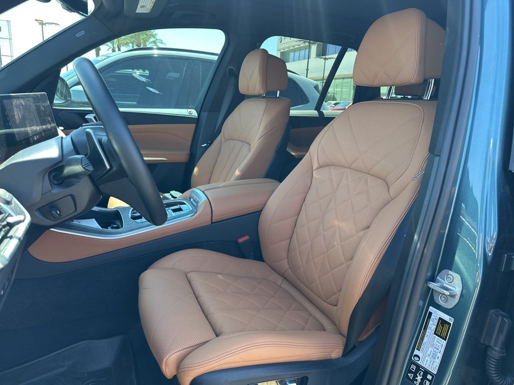 Thumbnail: 2025 BMW X5 - 7