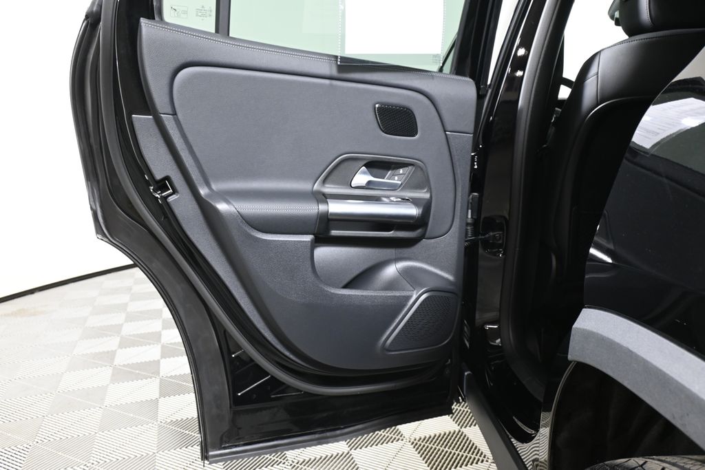 2025 Mercedes-Benz GLA 250 4MATIC 28