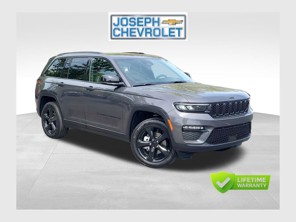 Baltic Gray Metallic Clearcoat 2025 Jeep Grand Cherokee Limited 4WD SUV / Crossover Four-Wheel Drive 8-Speed Automatic