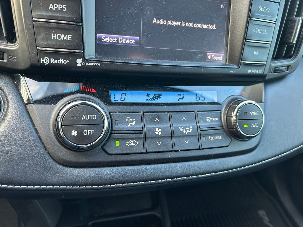 Thumbnail: 2018 Toyota RAV4 - 25