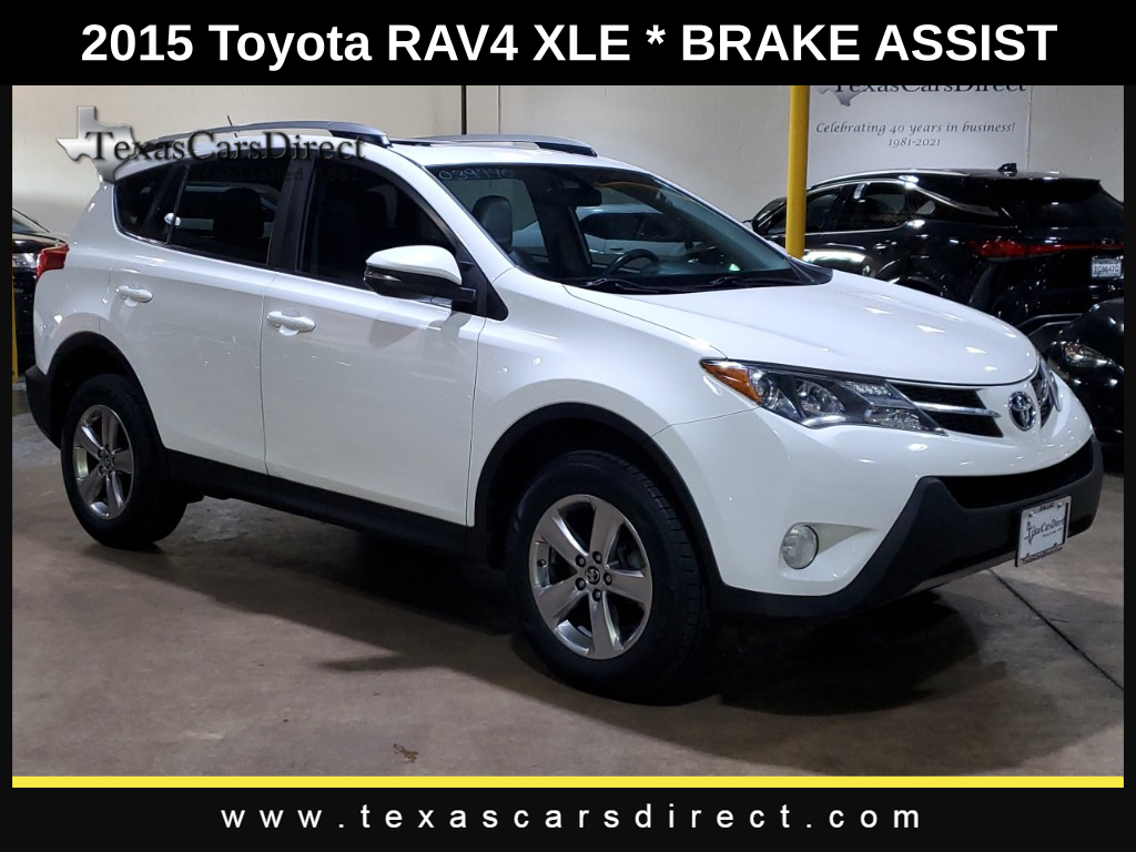 2015 Toyota RAV4 XLE 3