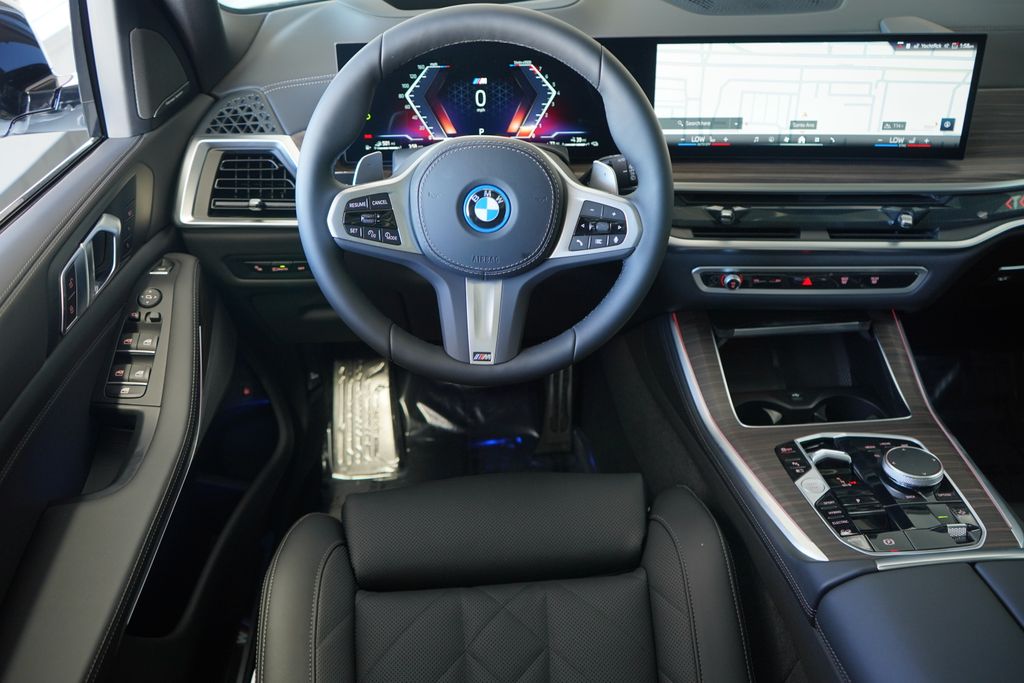 Thumbnail: 2026 BMW X5 - 17