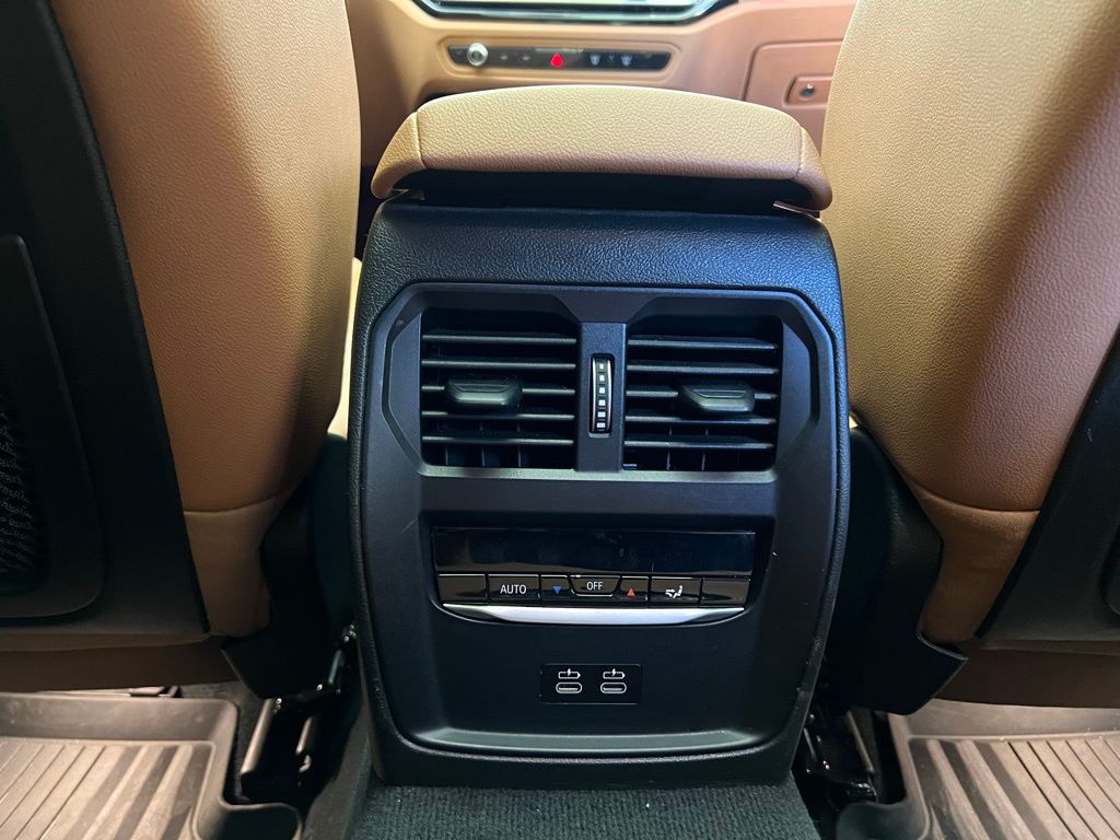 Thumbnail: 2023 BMW 3 Series - 9