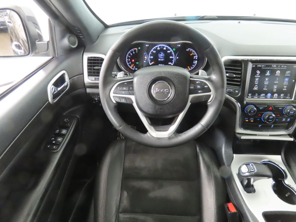 Thumbnail: 2015 Jeep Grand Cherokee - 10