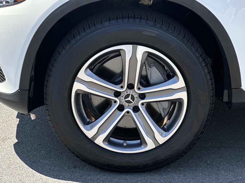Thumbnail: 2019 Mercedes-Benz GLC - 9