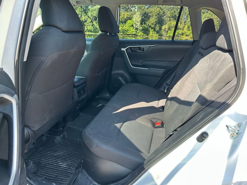 Thumbnail: 2025 Toyota RAV4 - 12