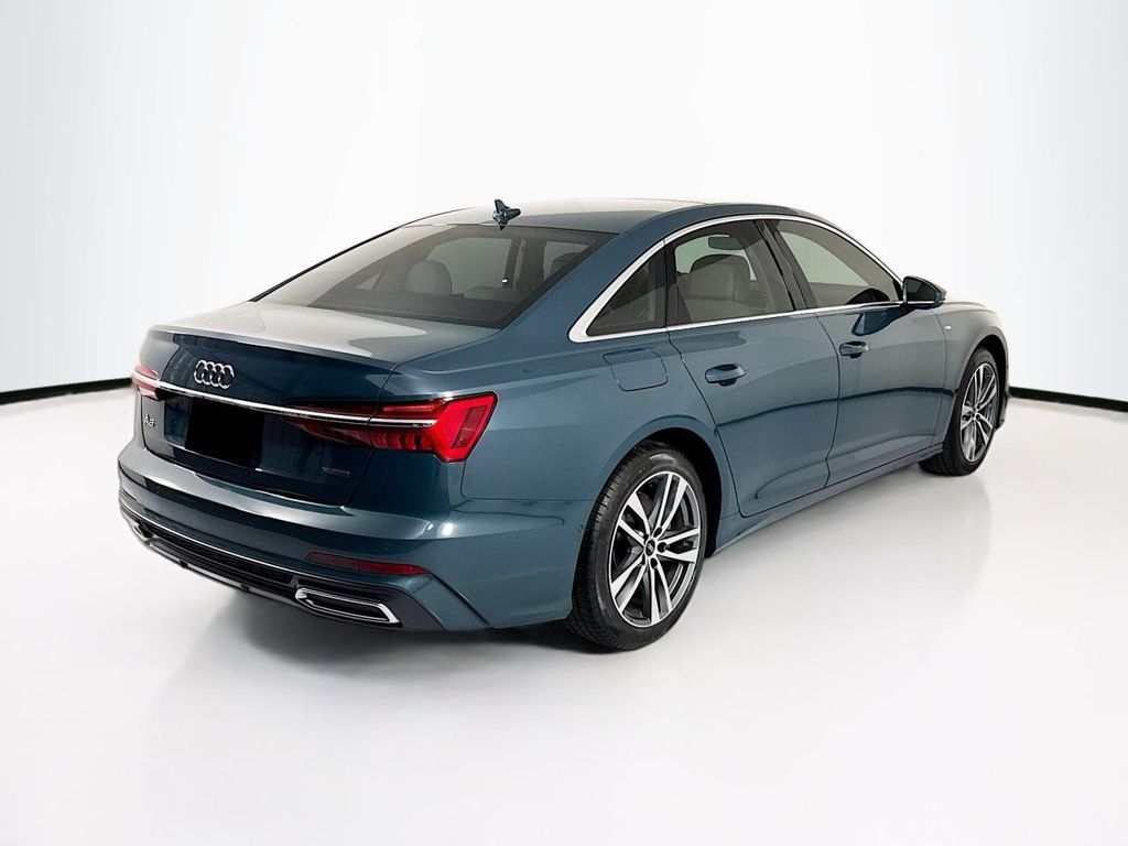 Thumbnail: 2021 Audi A6 - 6