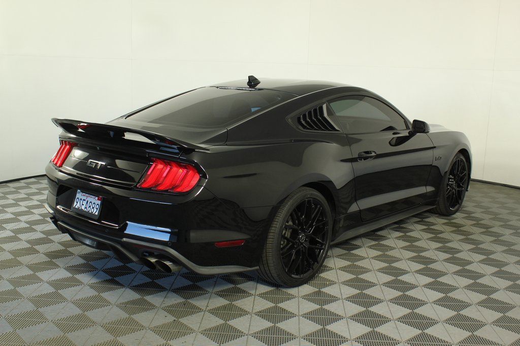 Thumbnail: 2022 Ford Mustang - 4