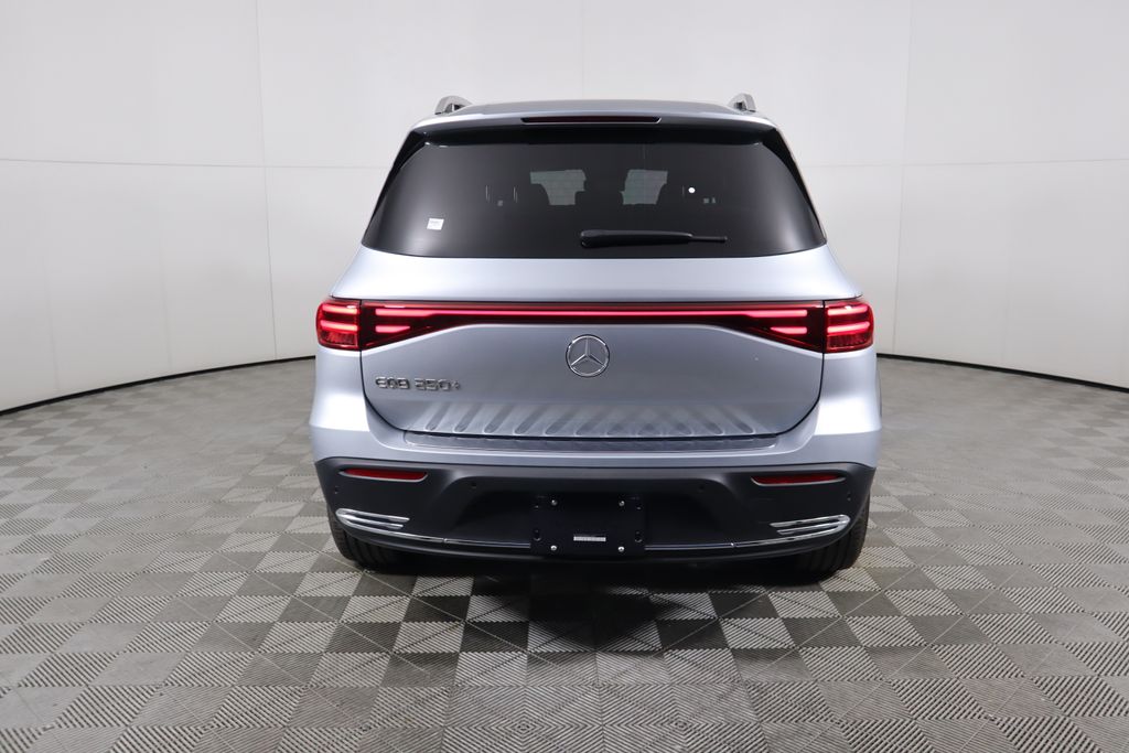 2025 Mercedes-Benz EQB 250+ 6