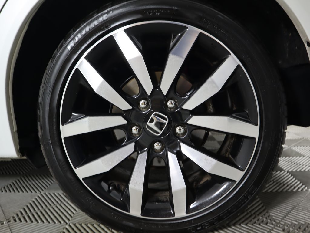 Thumbnail: 2015 Honda Civic - 31