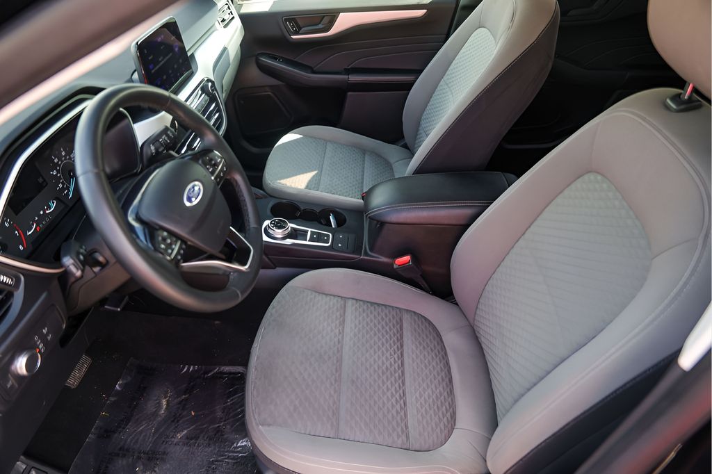 Used Car 2022 Ford Escape  Se For Sale Under $20,000 In Austin, Texas