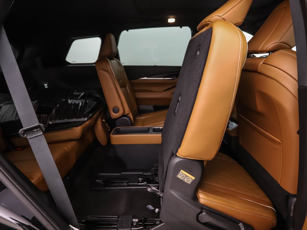 Thumbnail: 2024 INFINITI QX60 - 31
