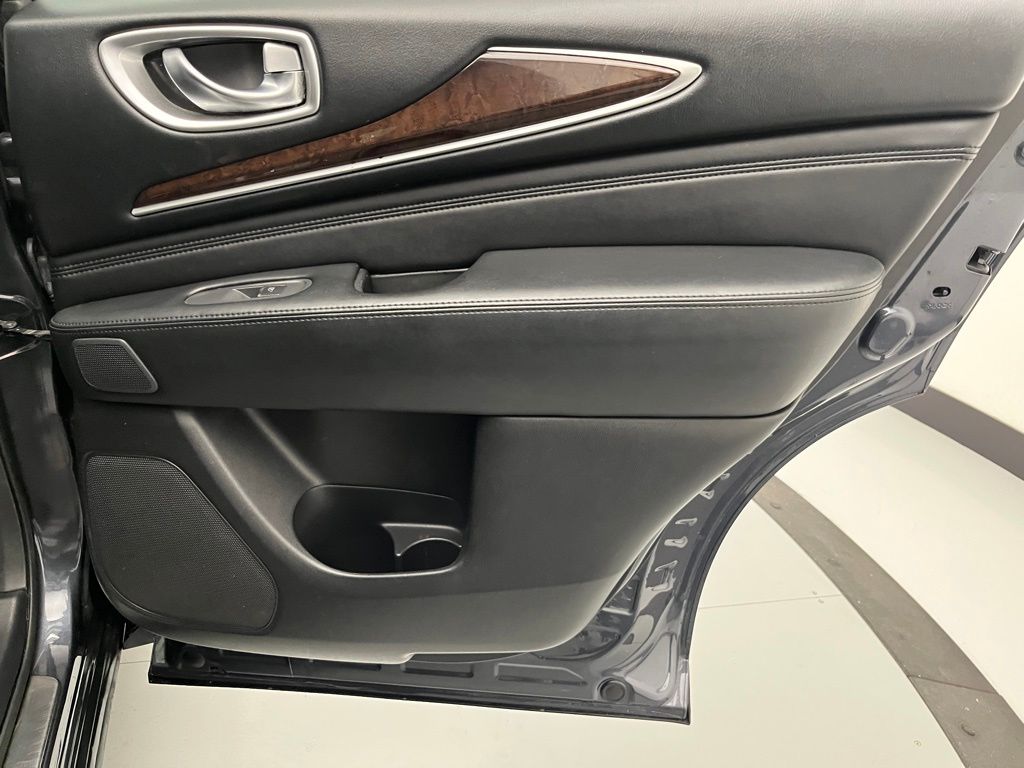 Thumbnail: 2013 INFINITI JX35 - 31