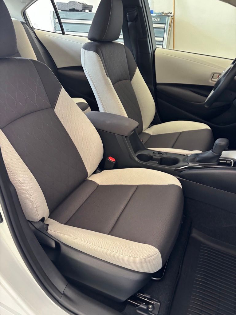 2026 Toyota Corolla LE - Photo 21