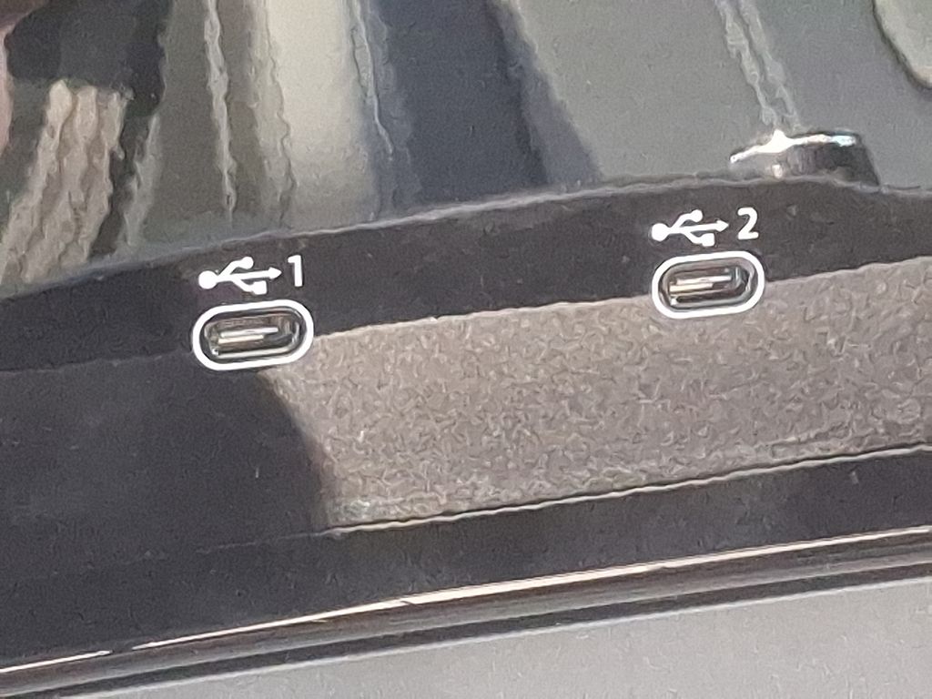 2025 Audi e-tron Premium 18